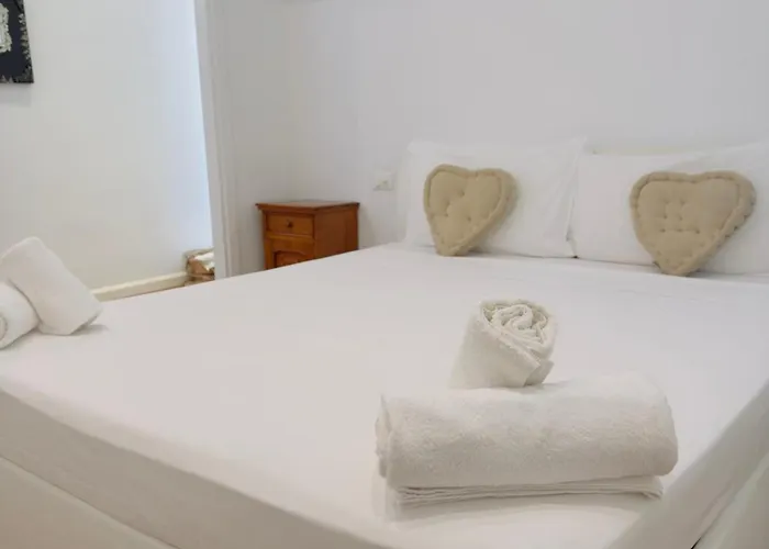 Eroi Apartment